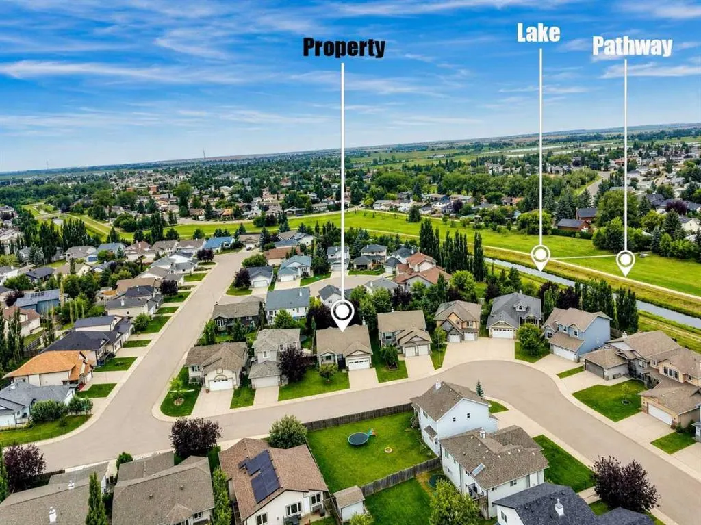 112 Aspen Creek Crescent