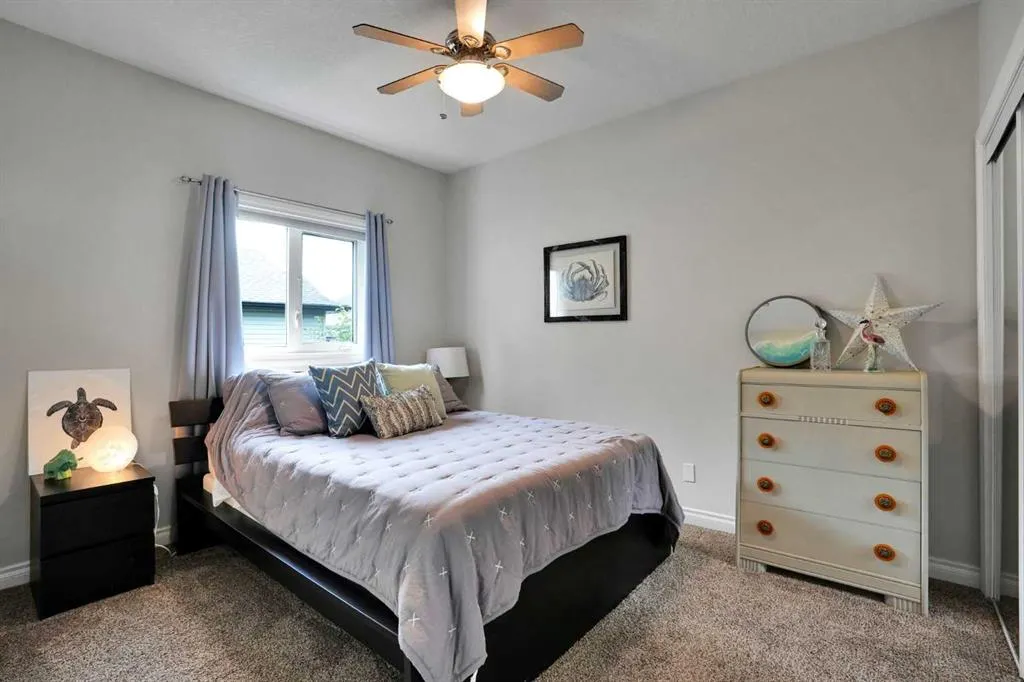 112 Aspen Creek Crescent