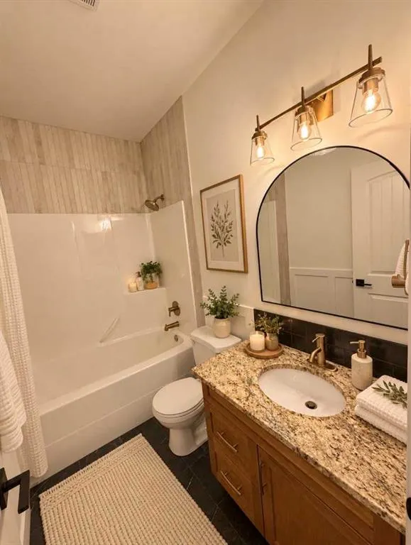 112 Aspen Creek Crescent