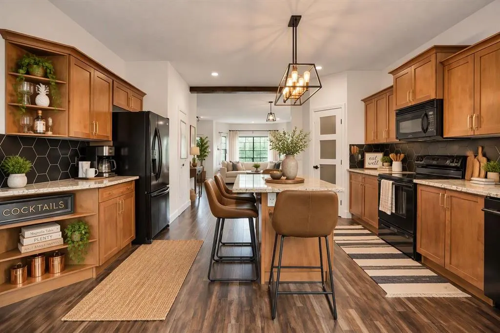112 Aspen Creek Crescent