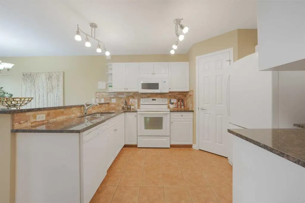 35 Chaparral Ridge Terrace SE