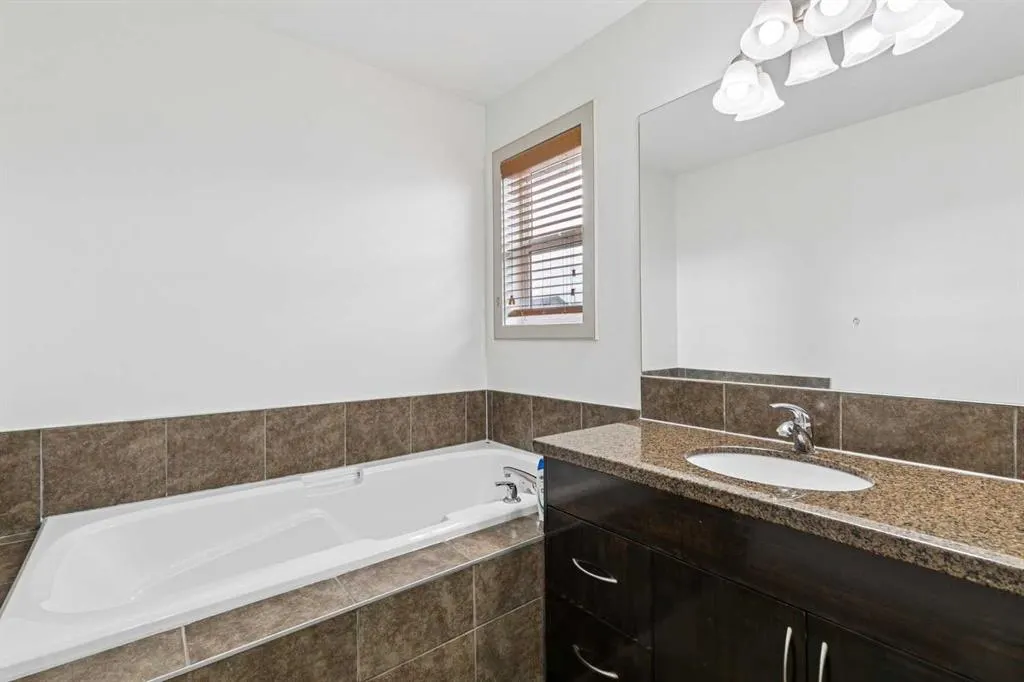 67 Everwoods Park SW