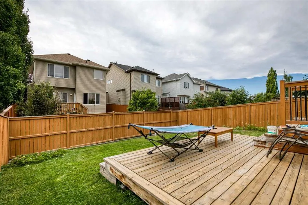 67 Everwoods Park SW