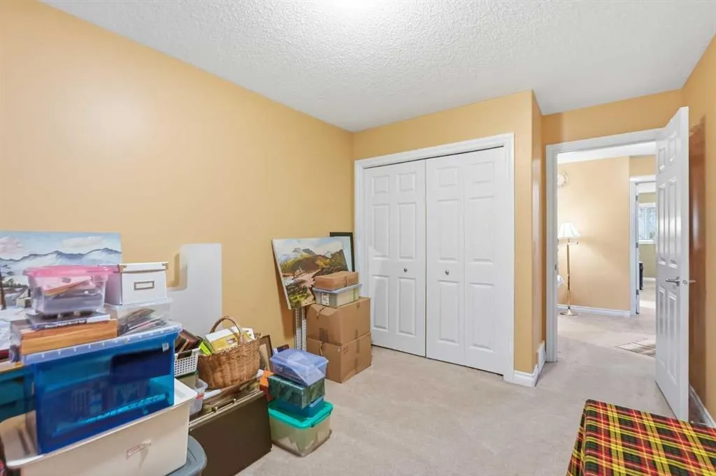 308 11 Avenue NW #121