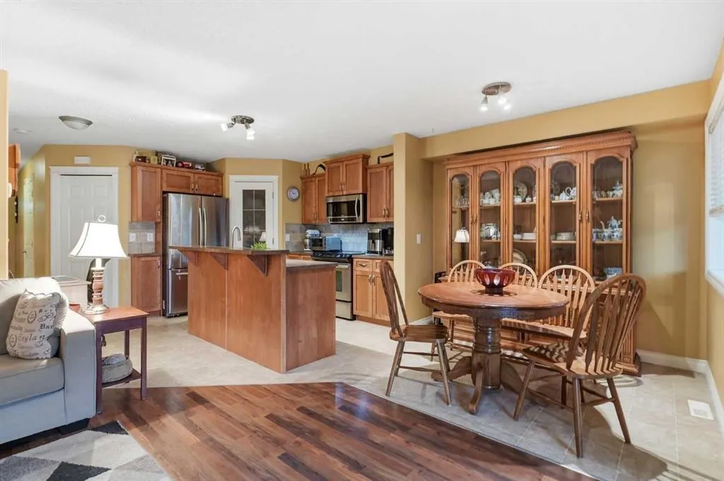 308 11 Avenue NW #121