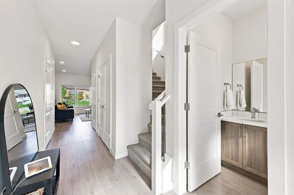 5905 Panorama Drive