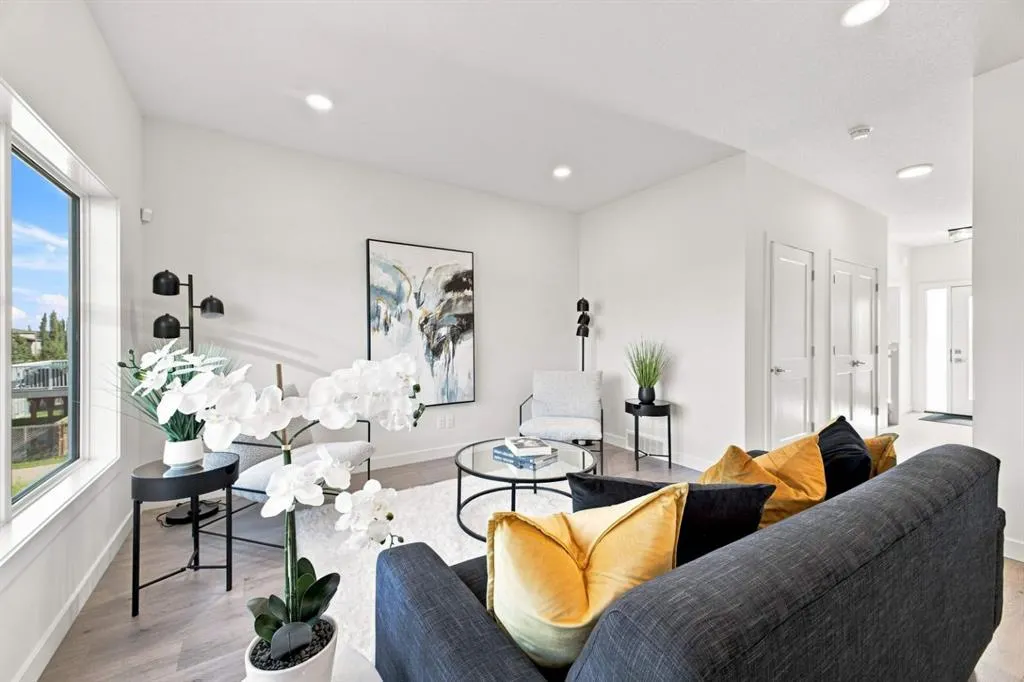 5905 Panorama Drive