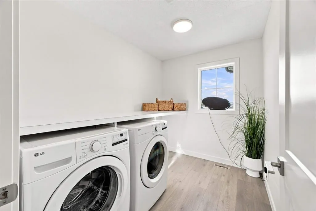 5905 Panorama Drive