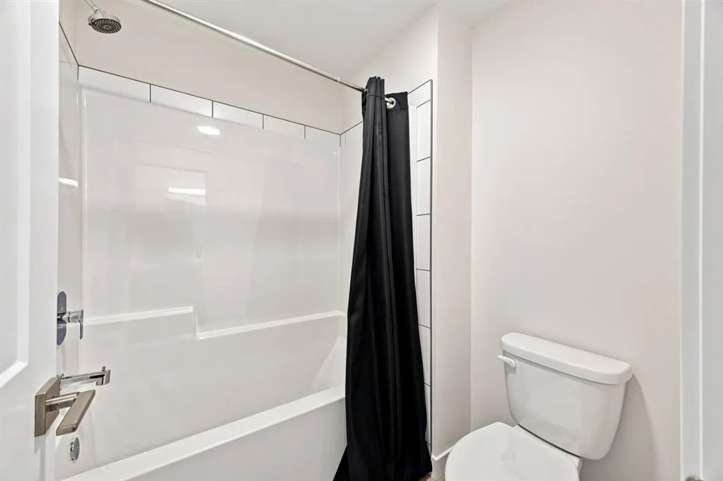 5905 Panorama Drive