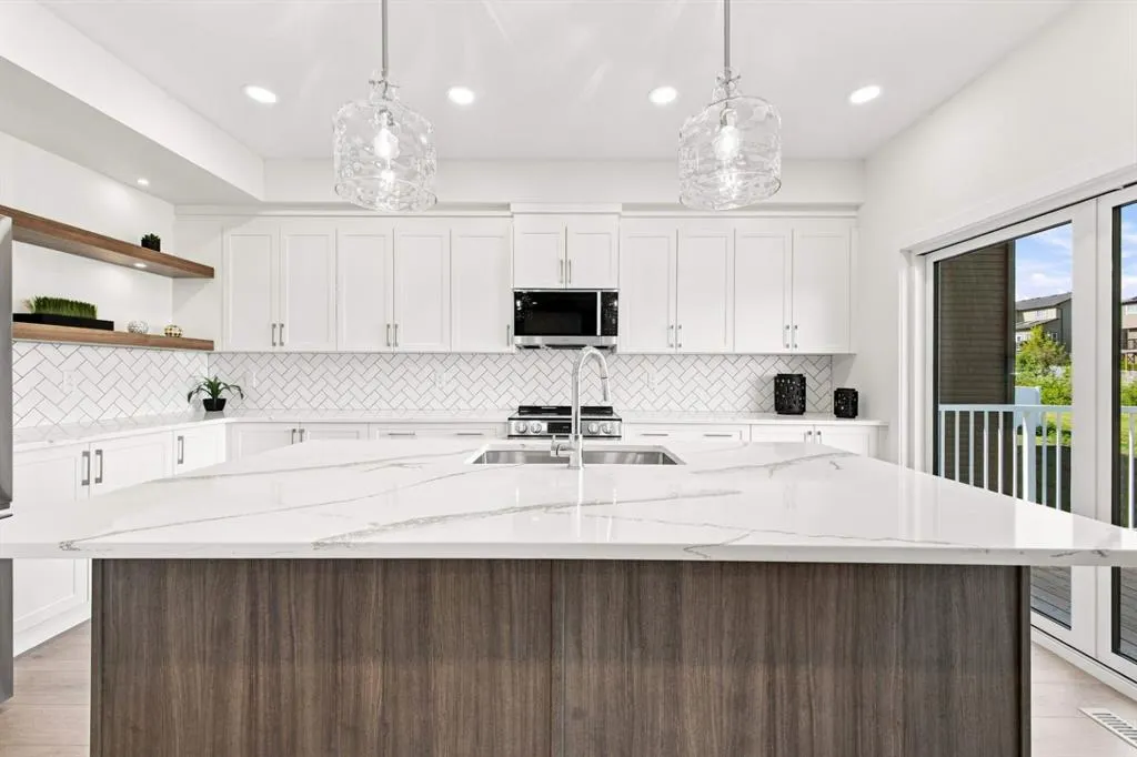 5905 Panorama Drive