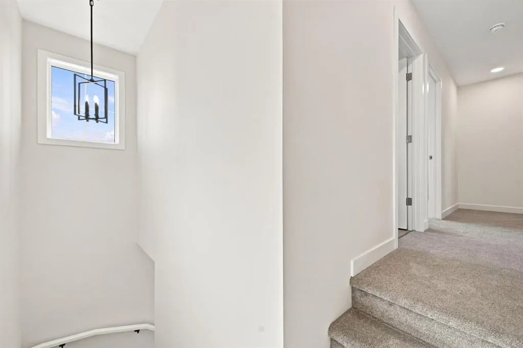 5905 Panorama Drive