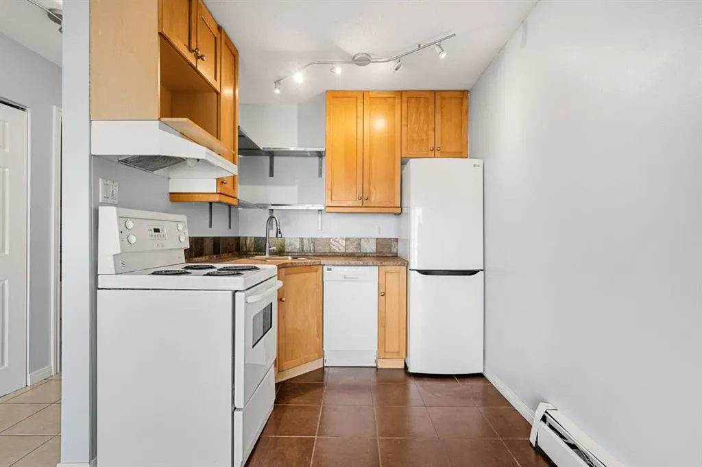 4328 75 Street NW #5