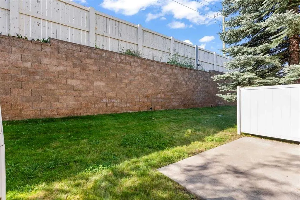51 Eversyde Court SW
