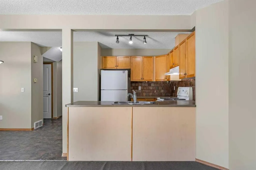51 Eversyde Court SW