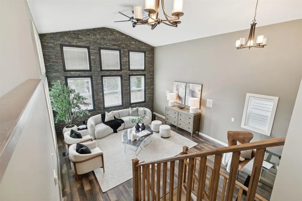 982 Evanston Drive NW