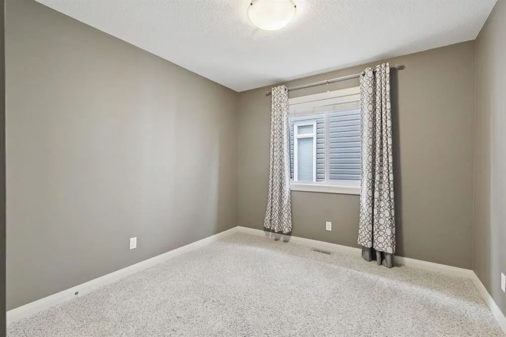 982 Evanston Drive NW