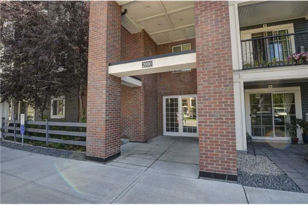 99 copperstone Park SE