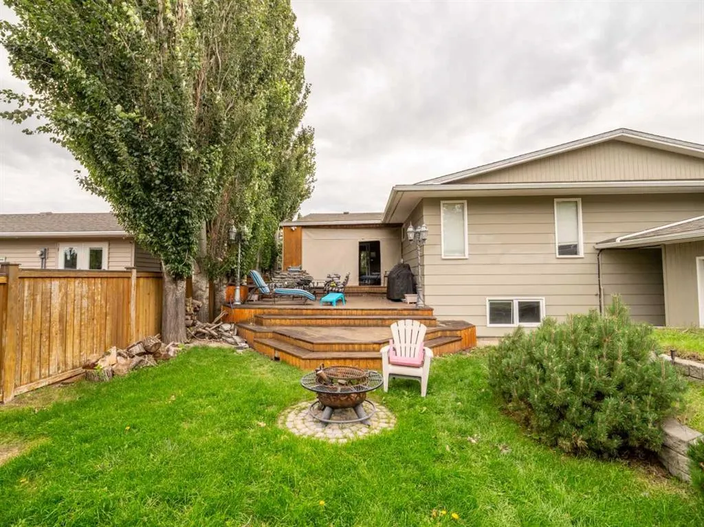 46 Laval Court W