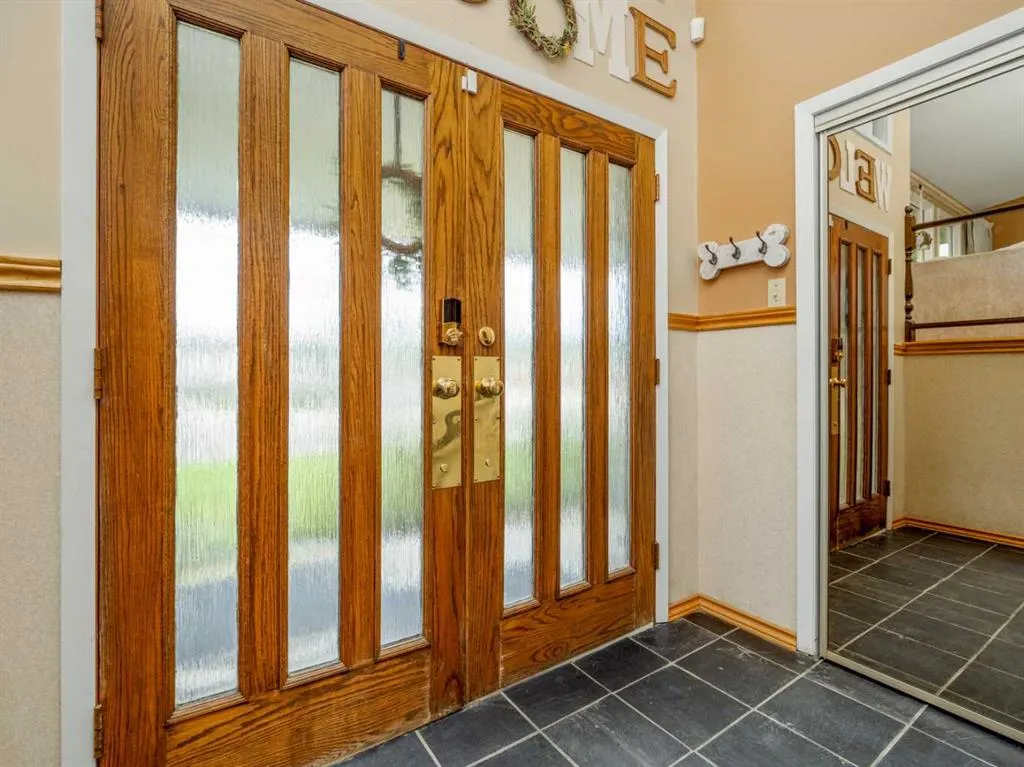 46 Laval Court W