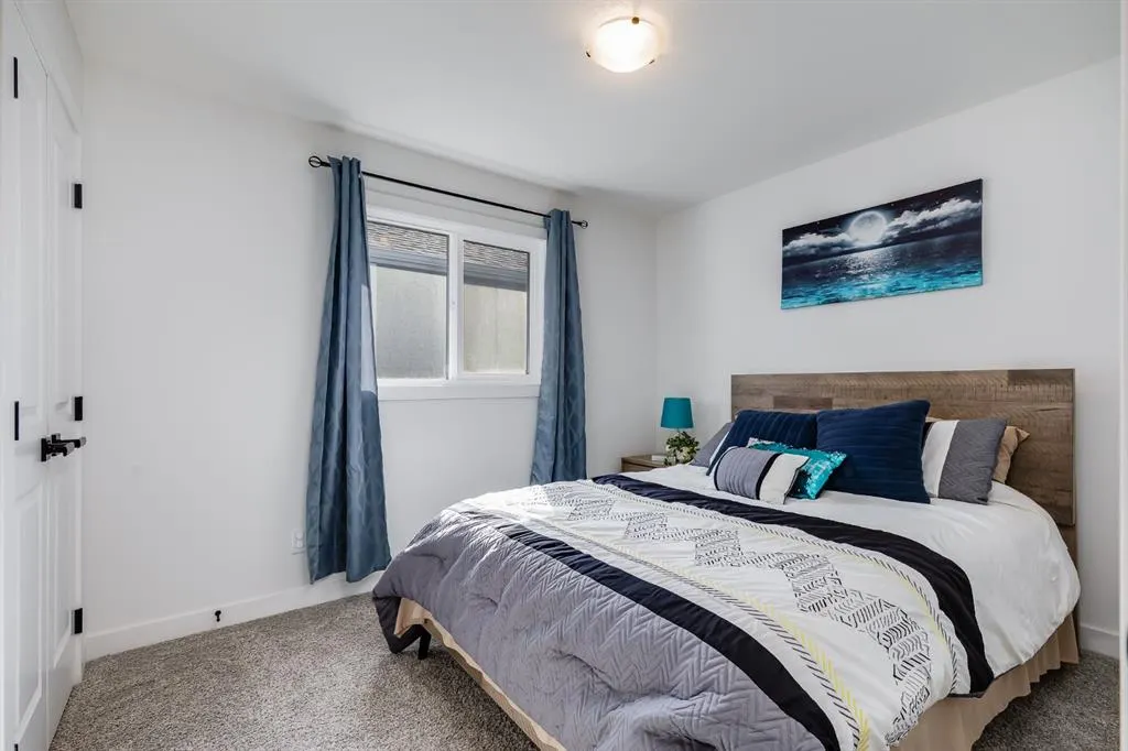 223 Chelsea Heath