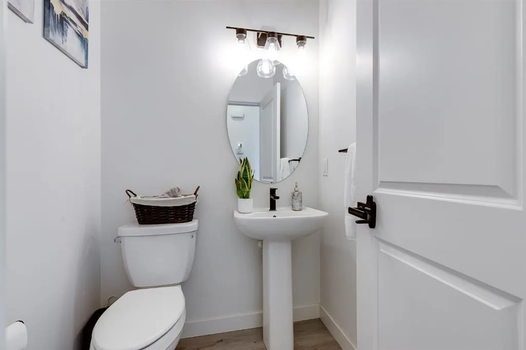 223 Chelsea Heath