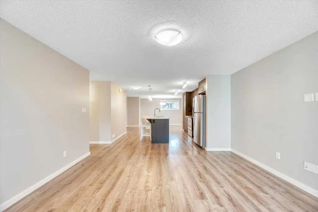 50 Westland Road #416