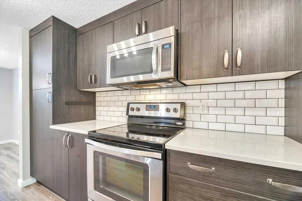50 Westland Road #416