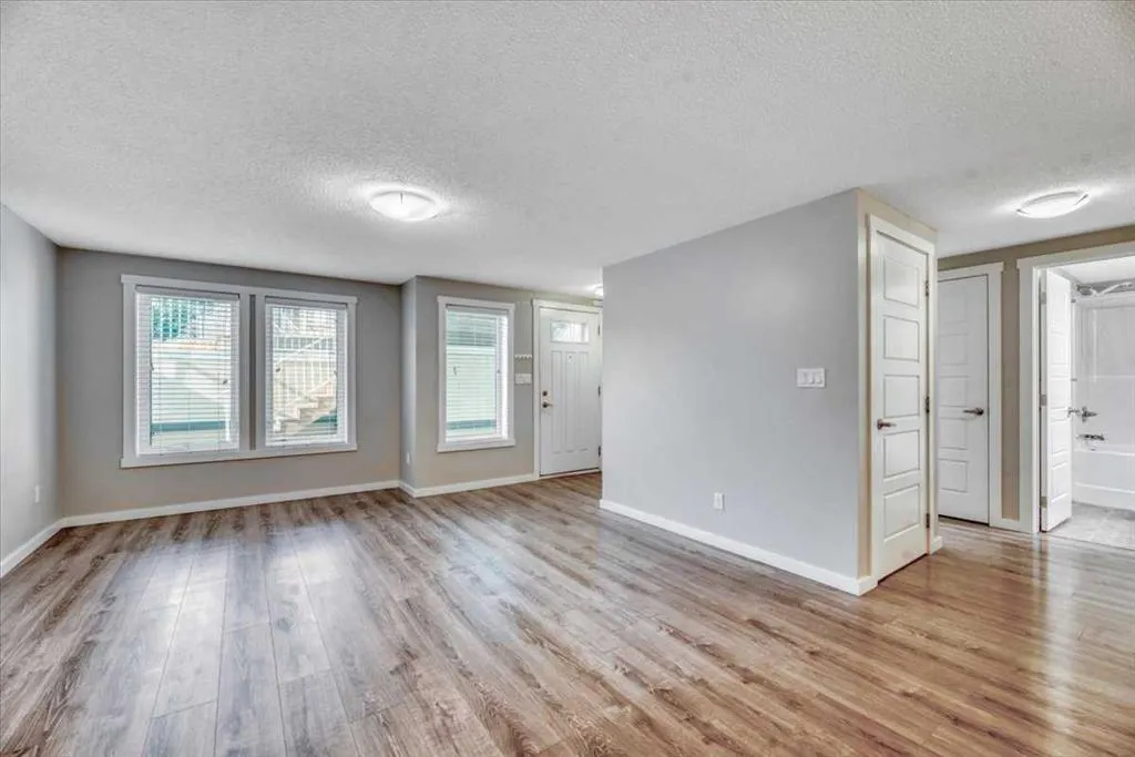 50 Westland Road #416