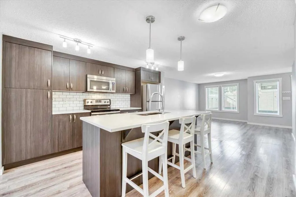 50 Westland Road #416