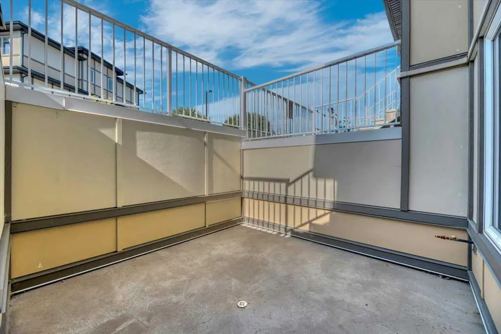 50 Westland Road #416