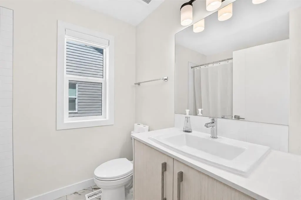 135 Belmont Passage SW #308