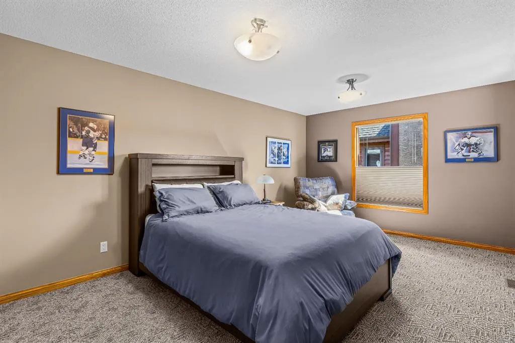 389 Eagle Heights