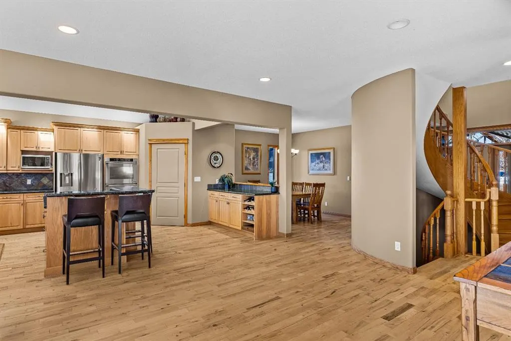 389 Eagle Heights