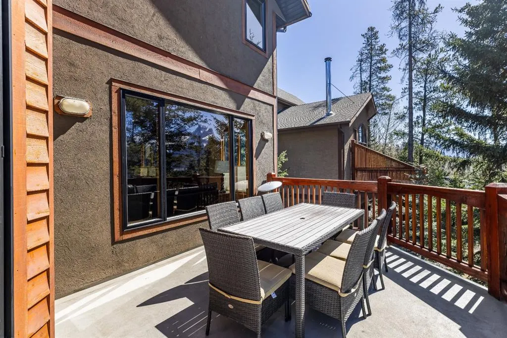 389 Eagle Heights
