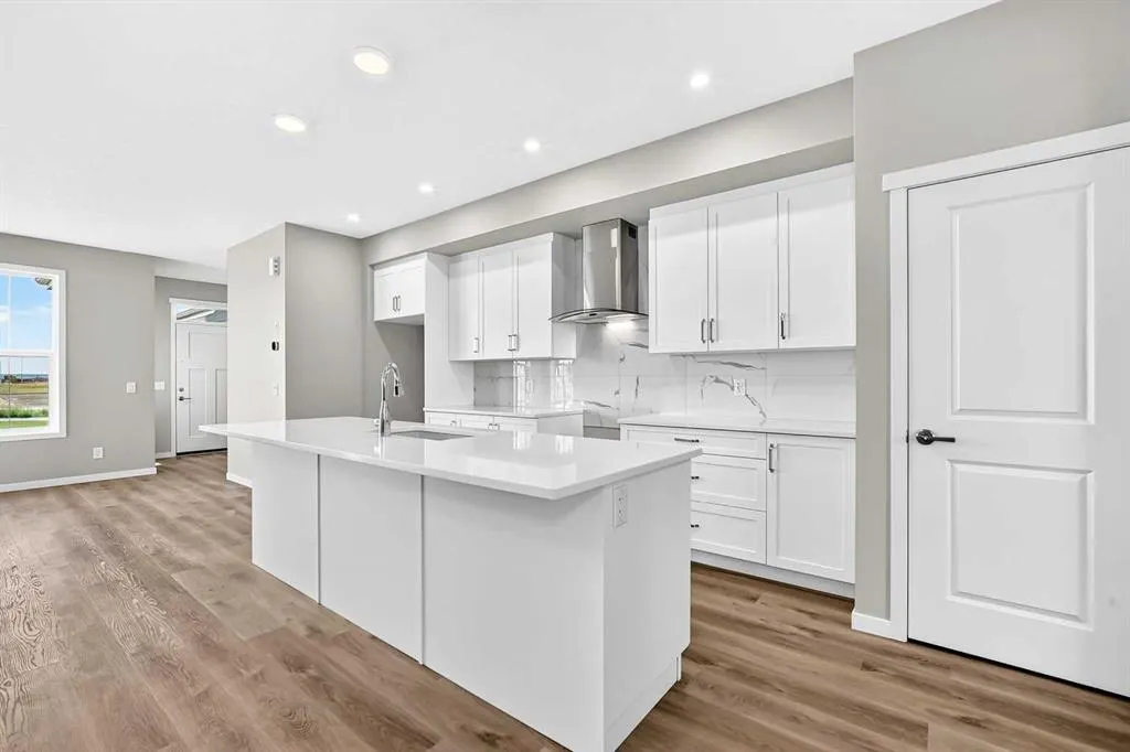 1302 Mahogany Boulevard SE