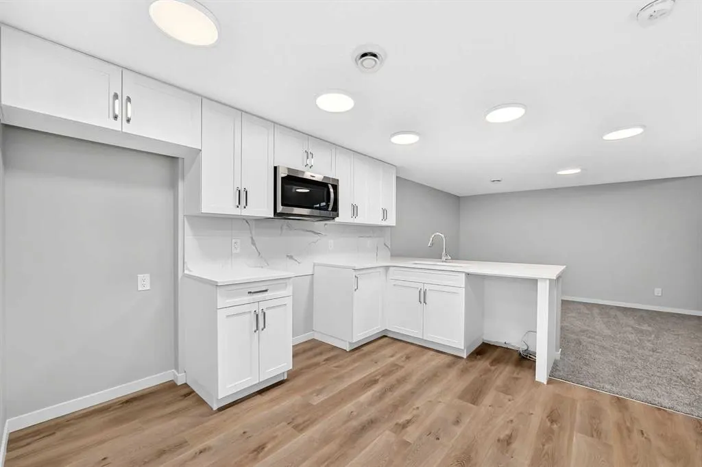1302 Mahogany Boulevard SE