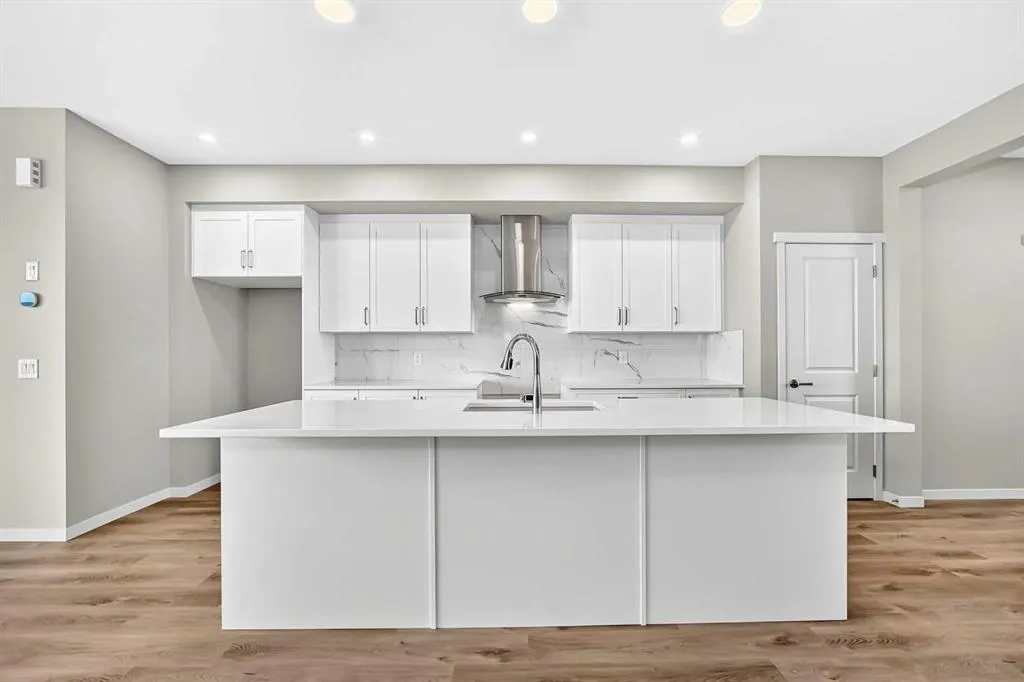 1302 Mahogany Boulevard SE