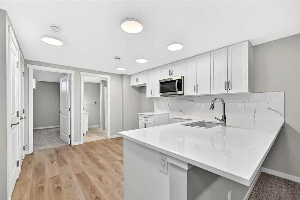 1302 Mahogany Boulevard SE