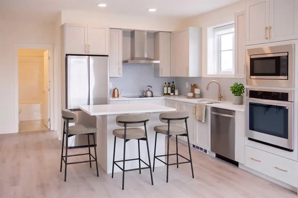 47 Creekview Gardens SW #1303