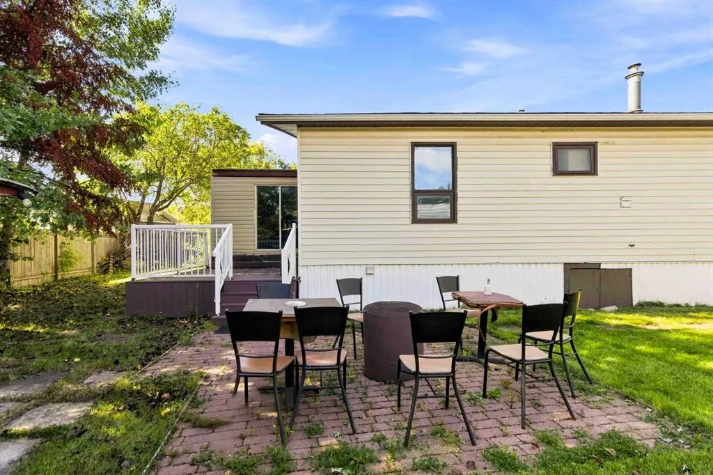 245 Card Court