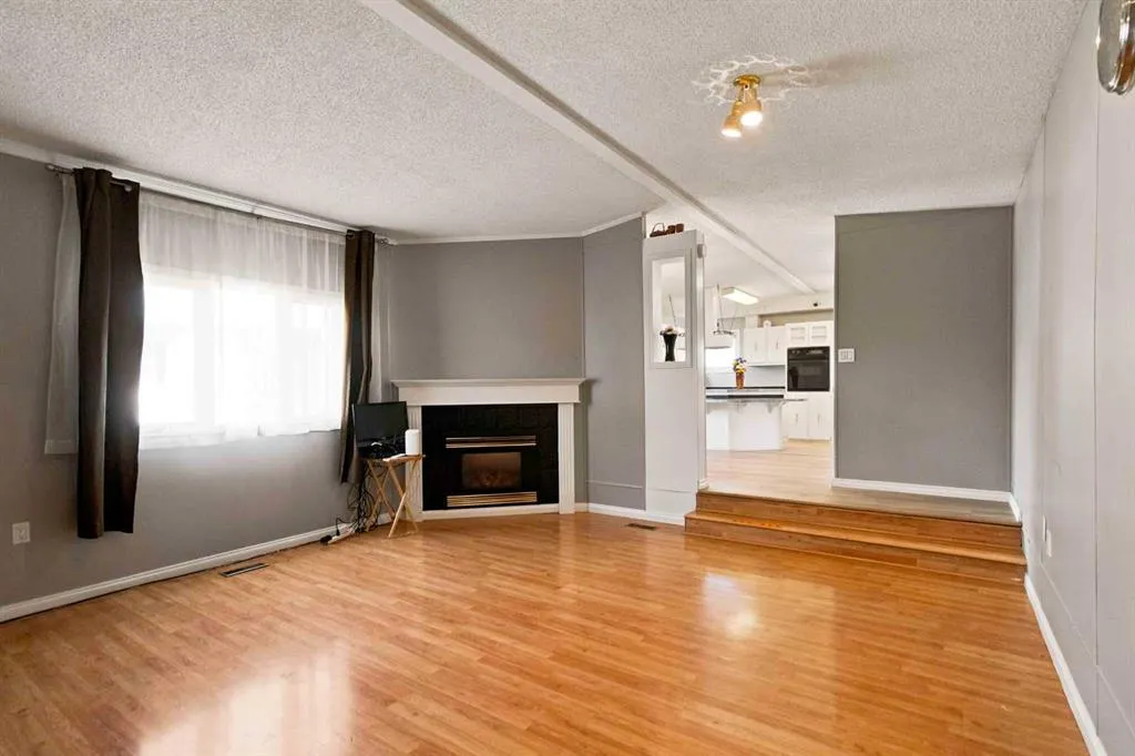 245 Card Court