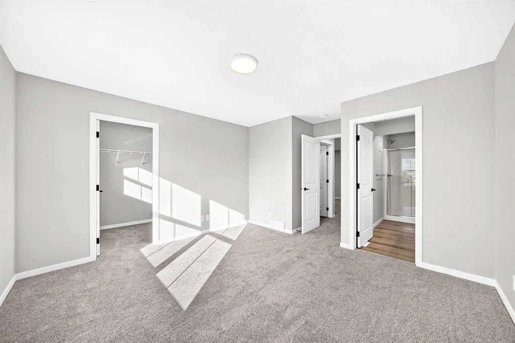 72 Mercado Road SE