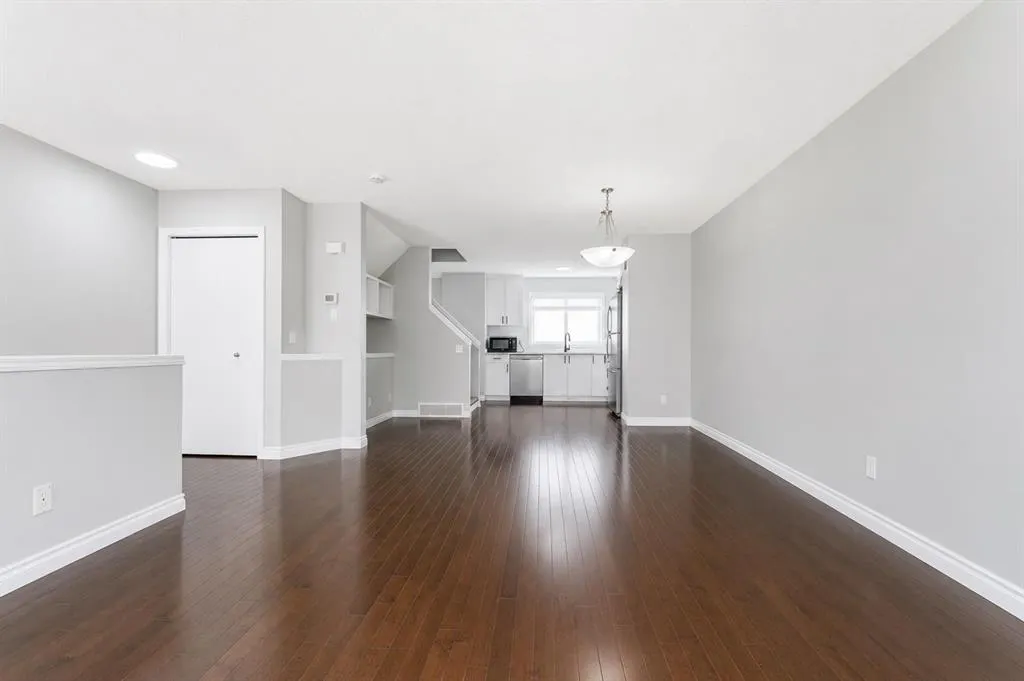 45 Tuscany springs Gardens NW