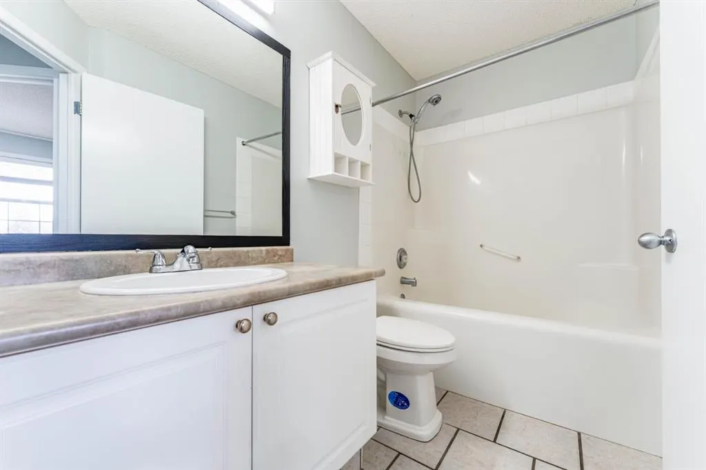 45 Tuscany springs Gardens NW