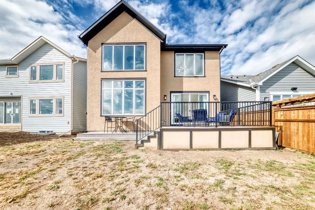 183 Marina Grove SE