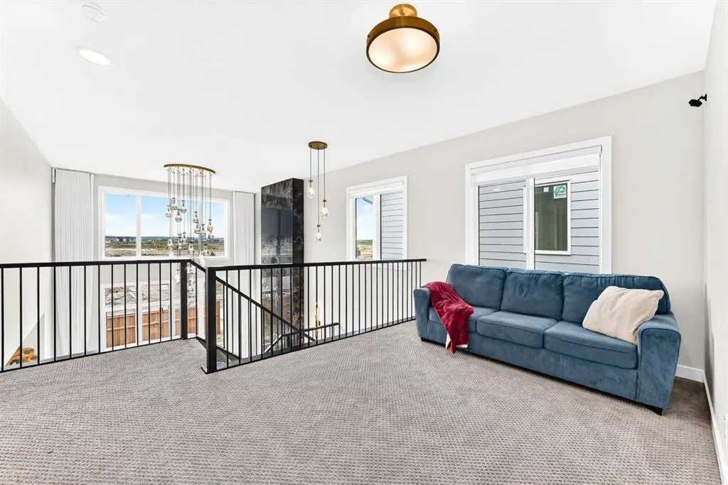 183 Marina Grove SE