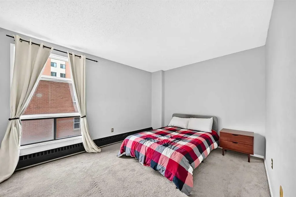 1323 15 Avenue SW #302
