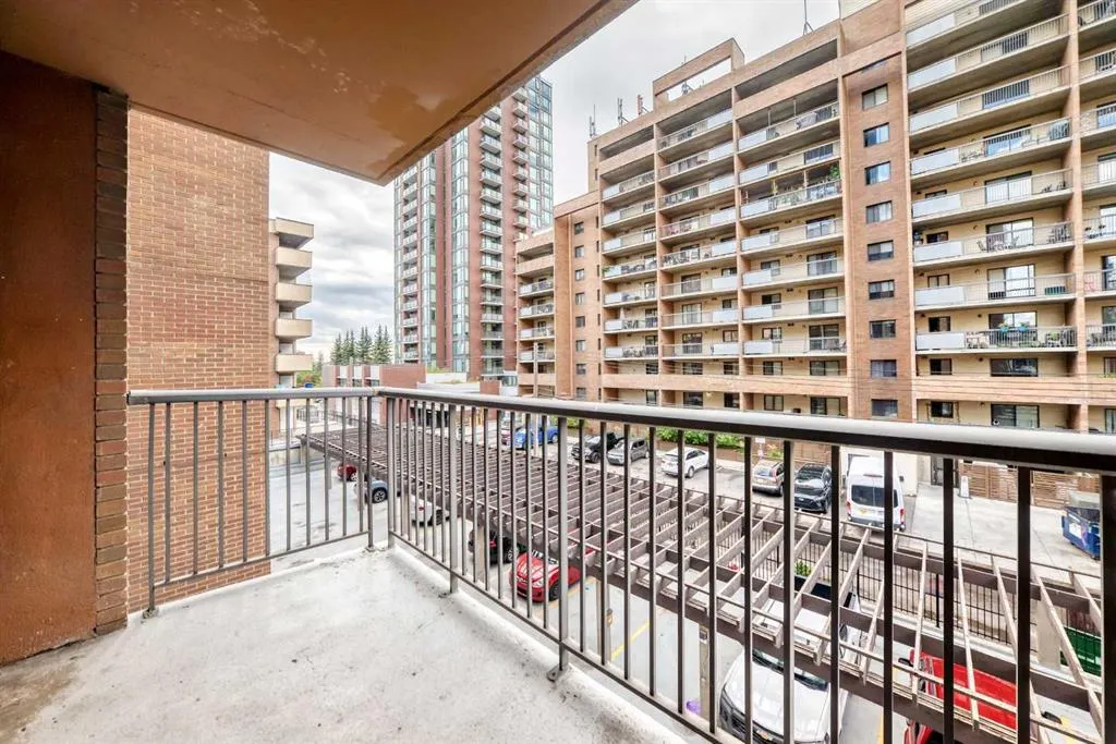 1323 15 Avenue SW #302