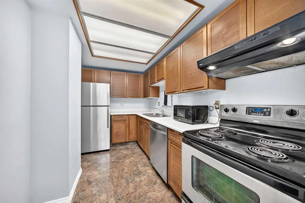 1323 15 Avenue SW #302