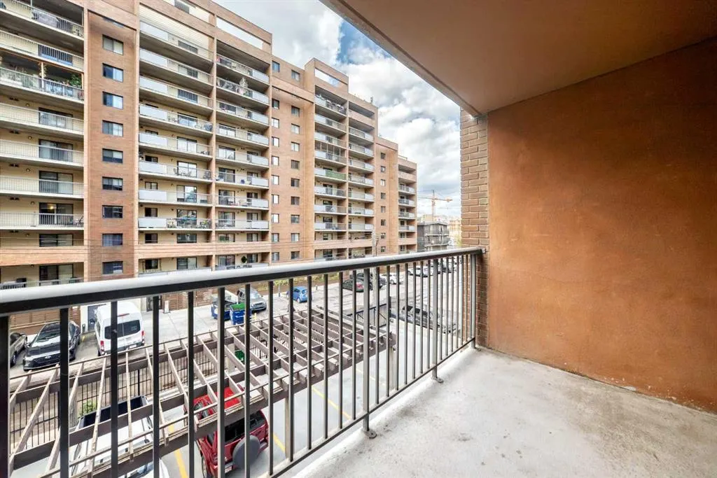 1323 15 Avenue SW #302